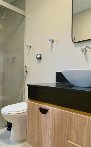 Apartamento à venda com 117m², 3 quartos e 2 vagas Apartamento à venda com 117m², 3 quartos e 2 vagasBanheiro da Suíte