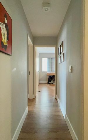 Apartamento à venda com 117m², 3 quartos e 2 vagas Apartamento à venda com 117m², 3 quartos e 2 vagasCorredor
