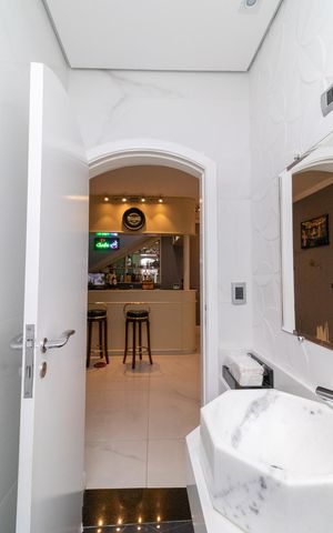 Casa à venda com 500m², 3 quartos e 5 vagasLavabo