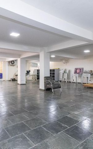 Casa à venda com 500m², 3 quartos e 5 vagasEspaço de Festas