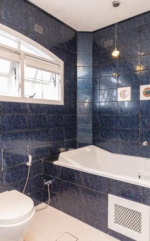 Casa à venda com 500m², 3 quartos e 5 vagasBanheiro da Suíte 1