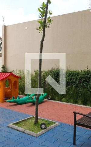 Apartamento à venda com 32m², 1 quarto e sem vaga Apartamento à venda com 32m², 1 quarto e sem vagaÁrea comum - Playground