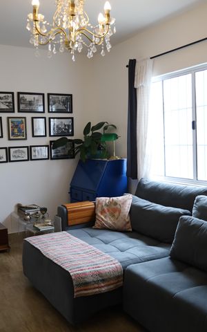 Casa à venda com 98m², 3 quartos e 2 vagasSala