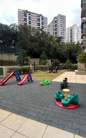 Apartamento à venda com 87m², 3 quartos e 1 vaga Apartamento à venda com 87m², 3 quartos e 1 vagaÁrea comum - Playground