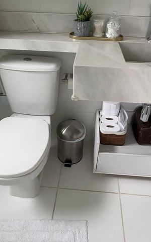 Apartamento à venda com 87m², 3 quartos e 1 vaga Apartamento à venda com 87m², 3 quartos e 1 vagaBanheiro da Suíte