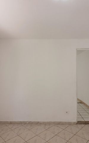 Casa à venda com 165m², 4 quartos e 2 vagasSala
