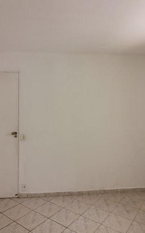 Casa à venda com 165m², 4 quartos e 2 vagasSala