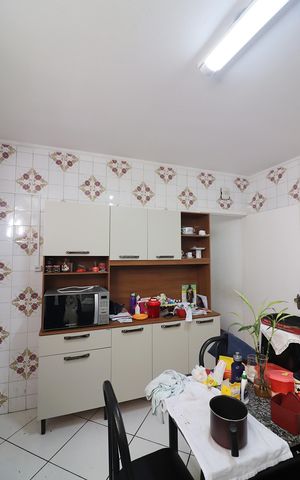 Casa à venda com 165m², 4 quartos e 2 vagasCasa 2 - Cozinha