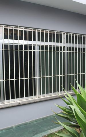 Casa à venda com 192m², 3 quartos e 4 vagasQuintal