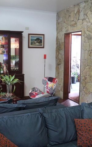 Casa à venda com 192m², 3 quartos e 4 vagasSala