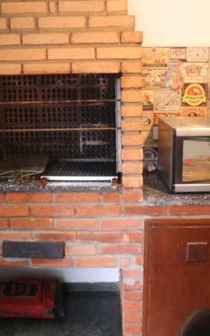 Casa à venda com 192m², 3 quartos e 4 vagasQuintal