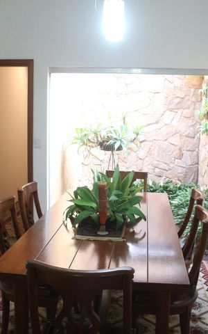 Casa à venda com 192m², 3 quartos e 4 vagasSala