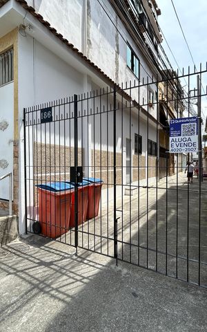 Casa para alugar com 75m², 2 quartos e sem vagaFachada