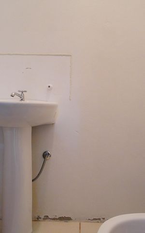 Casa à venda com 60m², 2 quartos e 2 vagasLavabo