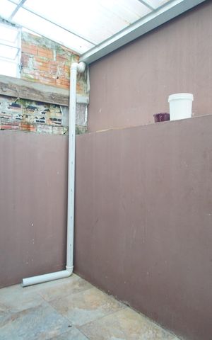 Casa à venda com 60m², 2 quartos e 2 vagasQuintal