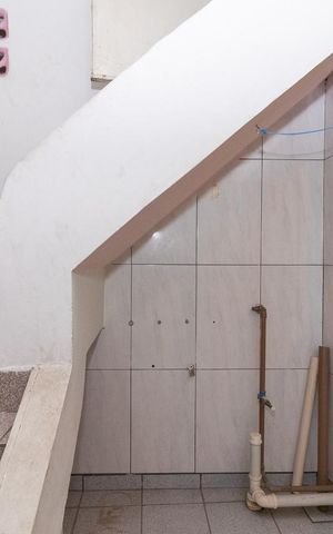 Casa à venda com 100m², 1 quarto e 1 vagaÁrea de Serviço 2