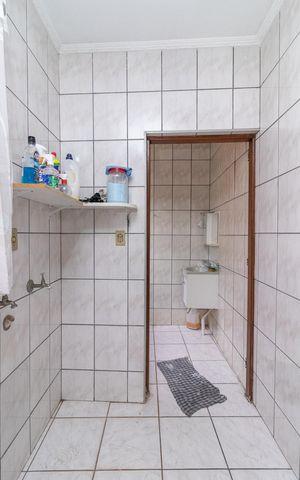 Casa à venda com 100m², 1 quarto e 1 vagaÁrea de Serviço
