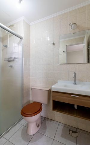 Apartamento à venda com 77m², 2 quartos e 1 vaga Apartamento à venda com 77m², 2 quartos e 1 vagaBanheiro da Suíte