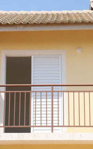 Casa de condomínio para alugar com 52m², 2 quartos e 1 vagaFachada