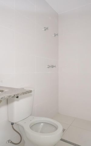 Apartamento à venda com 65m², 3 quartos e 2 vagas Apartamento à venda com 65m², 3 quartos e 2 vagasBanheiro Social