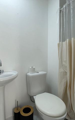 Apartamento para alugar com 32m², 2 quartos e sem vaga Apartamento para alugar com 32m², 2 quartos e sem vagaBanheiro Social