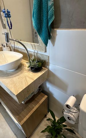 Apartamento para alugar com 53m², 2 quartos e 1 vaga Apartamento para alugar com 53m², 2 quartos e 1 vagaBanheiro