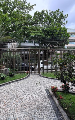 Apartamento à venda com 220m², 4 quartos e 2 vagas Apartamento à venda com 220m², 4 quartos e 2 vagasÁrea comum