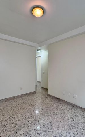 Apartamento à venda com 220m², 4 quartos e 2 vagas Apartamento à venda com 220m², 4 quartos e 2 vagasSuíte 3
