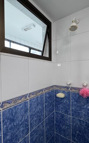 Apartamento à venda com 220m², 4 quartos e 2 vagas Apartamento à venda com 220m², 4 quartos e 2 vagasBanheiro da Suíte 2