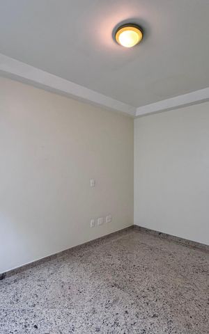 Apartamento à venda com 220m², 4 quartos e 2 vagas Apartamento à venda com 220m², 4 quartos e 2 vagasSuíte 3