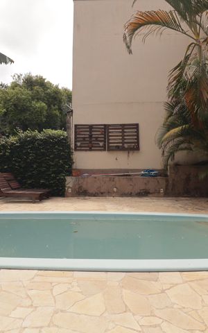 Casa à venda com 228m², 3 quartos e 4 vagasÁrea comum - Piscina
