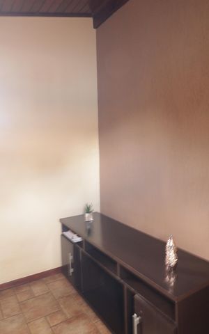 Casa à venda com 228m², 3 quartos e 4 vagasSala 2