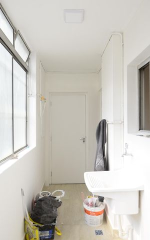 Apartamento à venda com 98m², 3 quartos e 1 vagaÁrea de Serviço