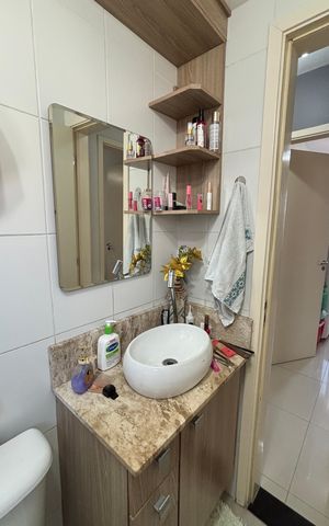 Apartamento à venda com 57m², 2 quartos e 1 vaga Apartamento à venda com 57m², 2 quartos e 1 vagaBanheiro