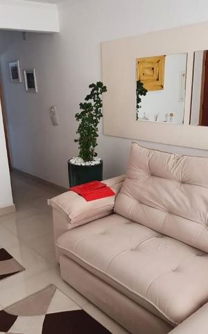 Casa à venda com 249m², 4 quartos e 2 vagas Casa à venda com 249m², 4 quartos e 2 vagasSala