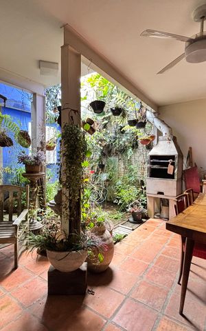 Casa à venda com 400m², 4 quartos e 4 vagas Casa à venda com 400m², 4 quartos e 4 vagasÁrea gourmet