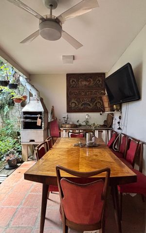 Casa à venda com 400m², 4 quartos e 4 vagas Casa à venda com 400m², 4 quartos e 4 vagasÁrea gourmet