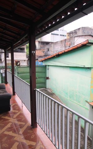 Casa à venda com 700m², 2 quartos e 8 vagasVaranda