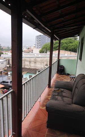 Casa à venda com 700m², 2 quartos e 8 vagasVaranda