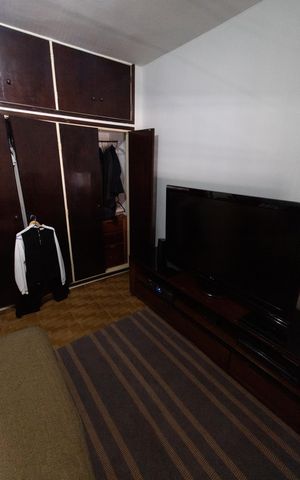 Casa à venda com 250m², 3 quartos e 3 vagas Casa à venda com 250m², 3 quartos e 3 vagasQuarto 1