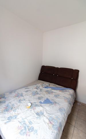 Casa à venda com 250m², 3 quartos e 3 vagas Casa à venda com 250m², 3 quartos e 3 vagasQuarto 2