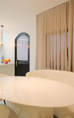 Casa de condomínio à venda com 356m², 5 quartos e 4 vagas Casa de condomínio à venda com 356m², 5 quartos e 4 vagasCopa