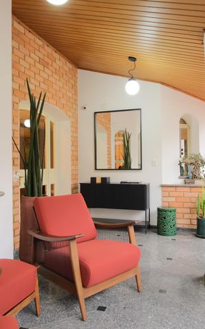 Casa de condomínio à venda com 356m², 5 quartos e 4 vagas Casa de condomínio à venda com 356m², 5 quartos e 4 vagasÁrea comum