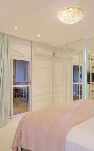 Casa de condomínio à venda com 356m², 5 quartos e 4 vagas Casa de condomínio à venda com 356m², 5 quartos e 4 vagasSuíte 1