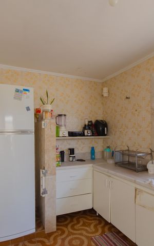 Casa à venda com 224m², 4 quartos e 7 vagas Casa à venda com 224m², 4 quartos e 7 vagasCozinha