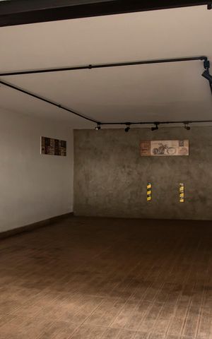 Casa à venda com 381m², 3 quartos e 3 vagasGaragem