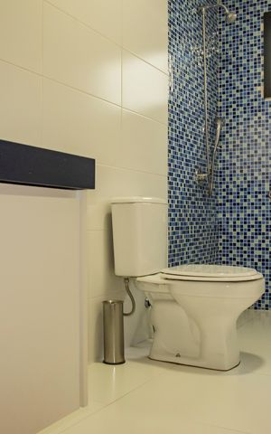 Casa à venda com 381m², 3 quartos e 3 vagasBanheiro Social