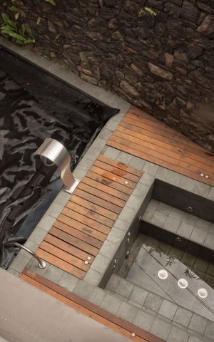 Casa à venda com 381m², 3 quartos e 3 vagasVista da Suíte 2