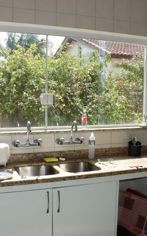 Casa de condomínio para alugar com 300m², 5 quartos e 4 vagasCozinha