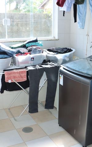 Casa de condomínio para alugar com 300m², 5 quartos e 4 vagasÁrea de Serviço